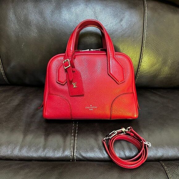 Louis Vuitton Dora Soft Bag Red - Picture 1 of 16